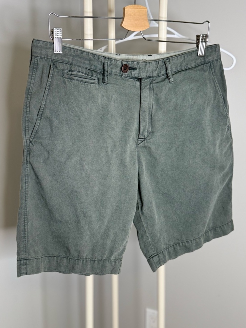 Lacoste Men's Olive Chino Flat-Front Shorts